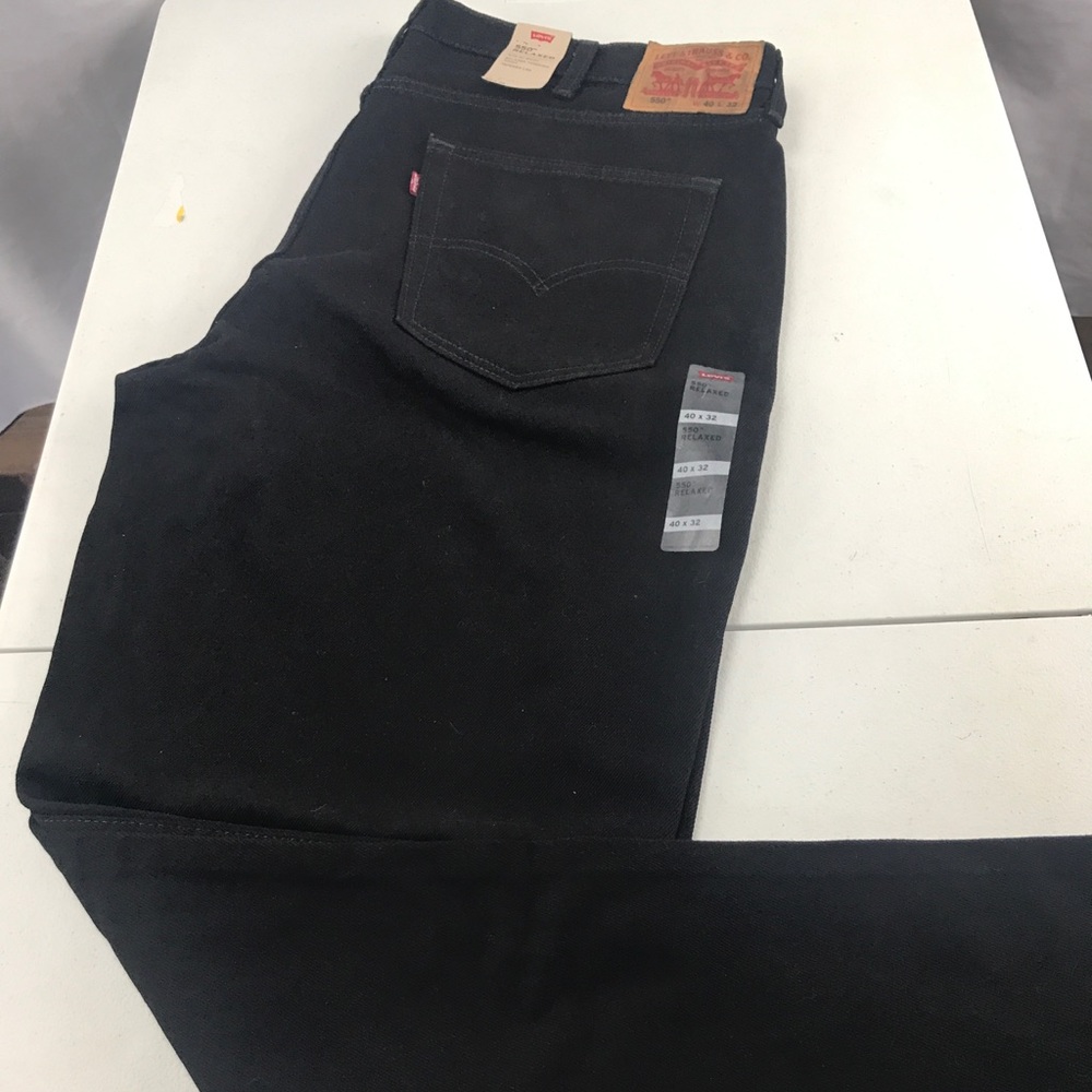 Levi’s 550 men’s black jeans Sz 40x32 NWT